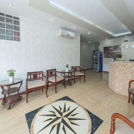 Hotel Promenada Mamaia Buitenkant foto