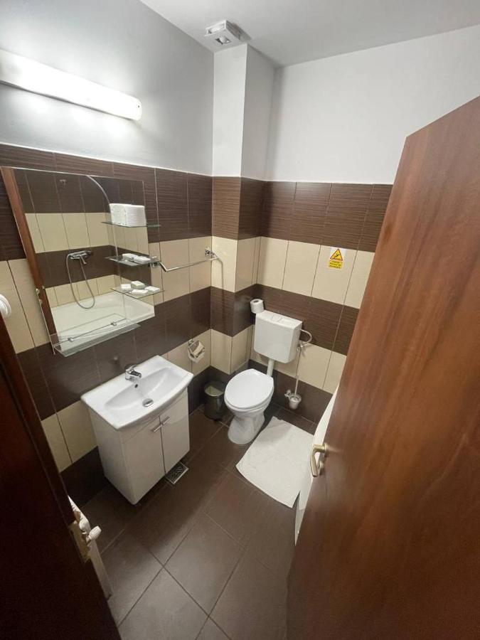 Hotel Promenada Mamaia Buitenkant foto