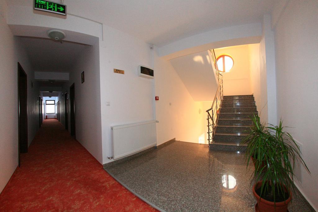 Hotel Promenada Mamaia Buitenkant foto