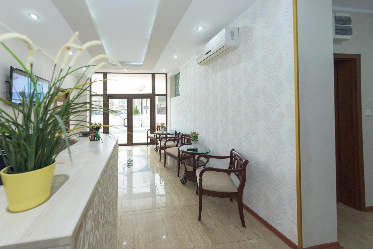 Hotel Promenada Mamaia Buitenkant foto