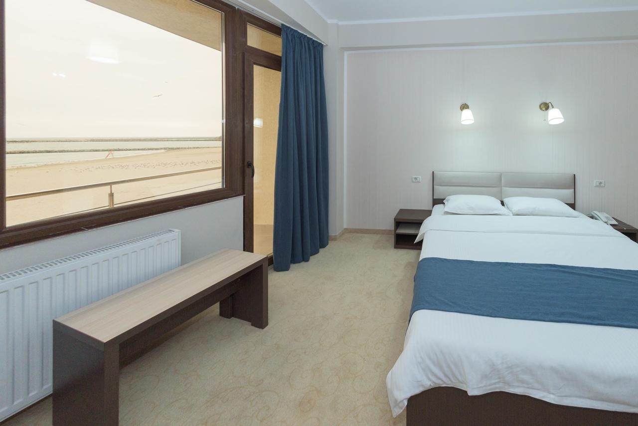 Hotel Promenada Mamaia Buitenkant foto
