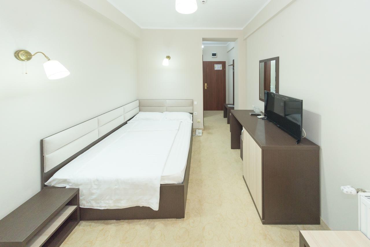 Hotel Promenada Mamaia Buitenkant foto