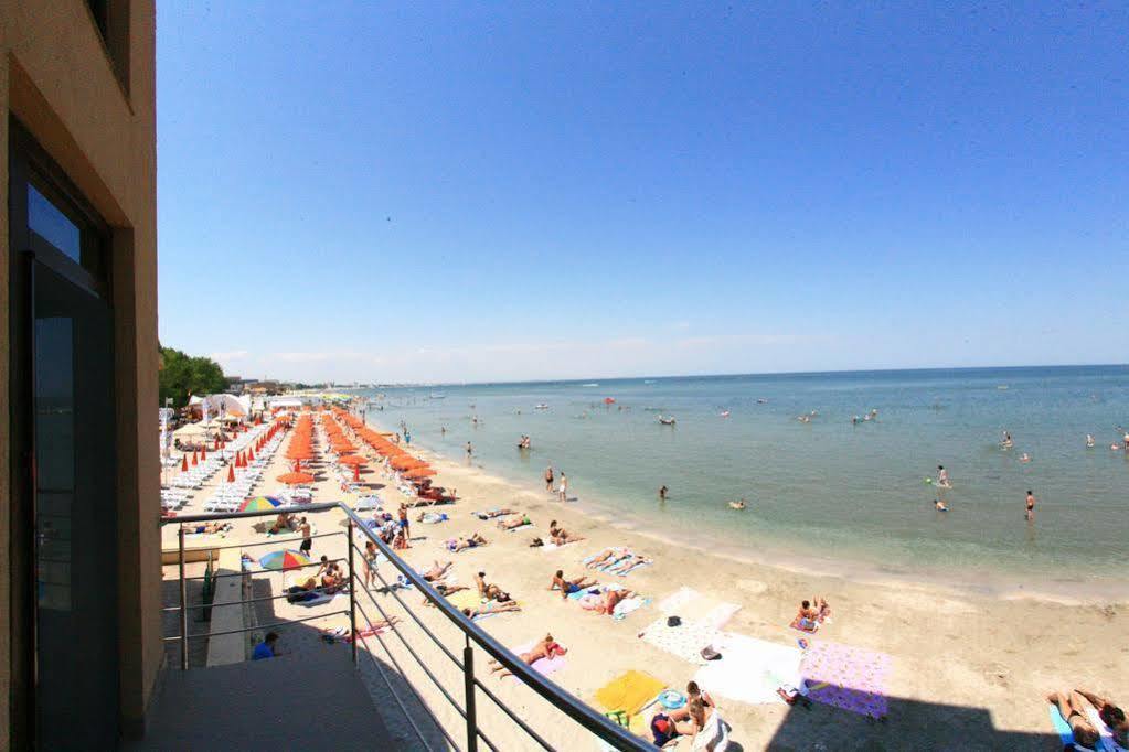 Hotel Promenada Mamaia Buitenkant foto